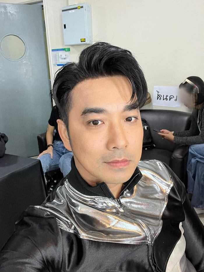 เจมส์ เรืองศักดิ์ เจมส์ เรืองศักดิ์