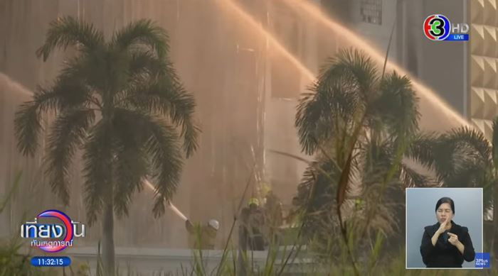 ไฟไหม้แครี่บอย ลาดกระบัง สูญ 150 ล้าน ไฟไหม้แครี่บอย ลาดกระบัง สูญ 150 ล้าน