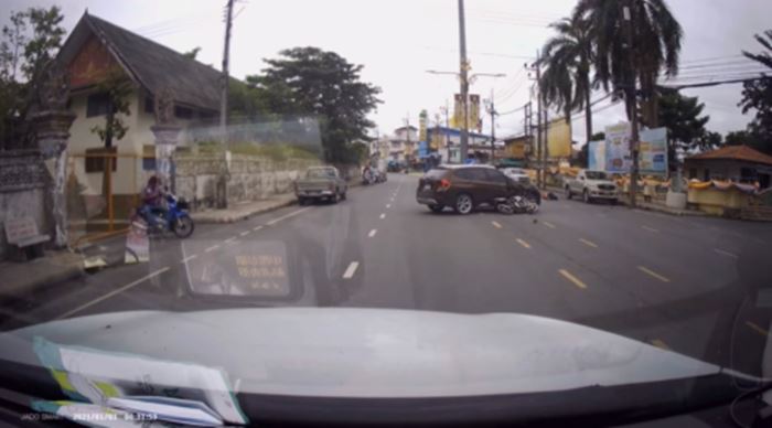 รถชนมอเตอร์ไซค์ดับ รถชนมอเตอร์ไซค์ดับ