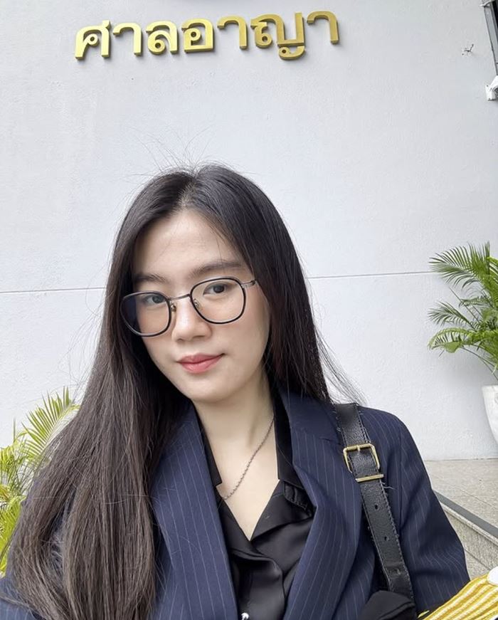 ทนายเมย์ โหนกระแส ทนายเมย์ โหนกระแส