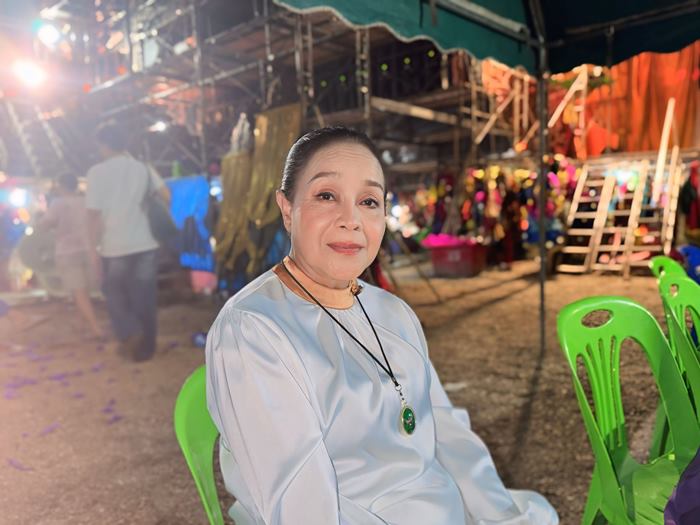 แม่นกน้อย อุไรพร รถคว่ำ แม่นกน้อย อุไรพร รถคว่ำ