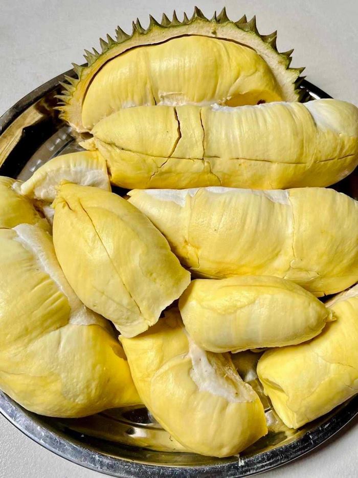 แพรรี่ ไพรวัลย์ แพรรี่ ไพรวัลย์