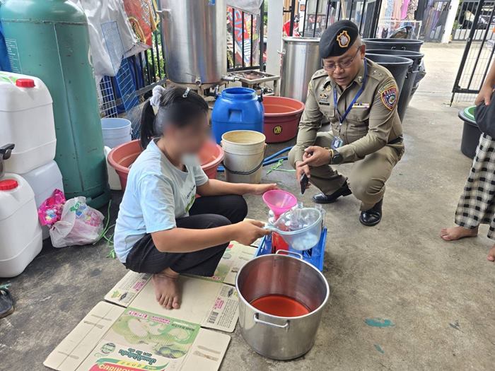 จับโรงงานผลิต 4X100 จับโรงงานผลิต 4X100