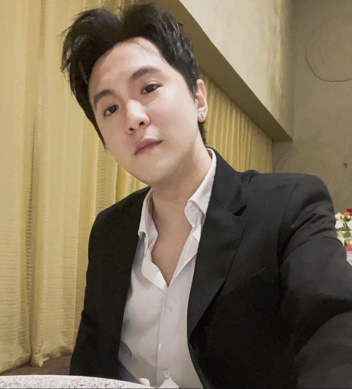 ฟางเวยเจี๋ย หรือ เอียน ฟาง ล่วงละเมิดทางเพศเยาวชน ฟางเวยเจี๋ย หรือ เอียน ฟาง ล่วงละเมิดทางเพศเยาวชน