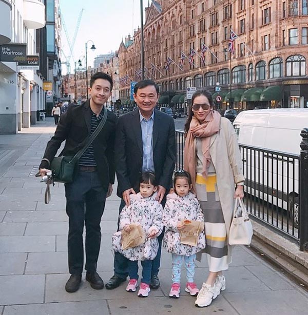 ทักษิณ ชินวัตร เอม พินทองทา ทักษิณ ชินวัตร เอม พินทองทา