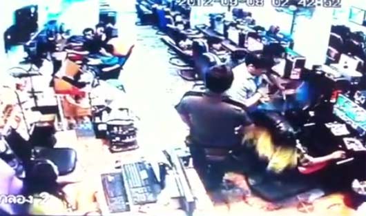 คลิปรีดไถเงินร้านเกม เชียงราย