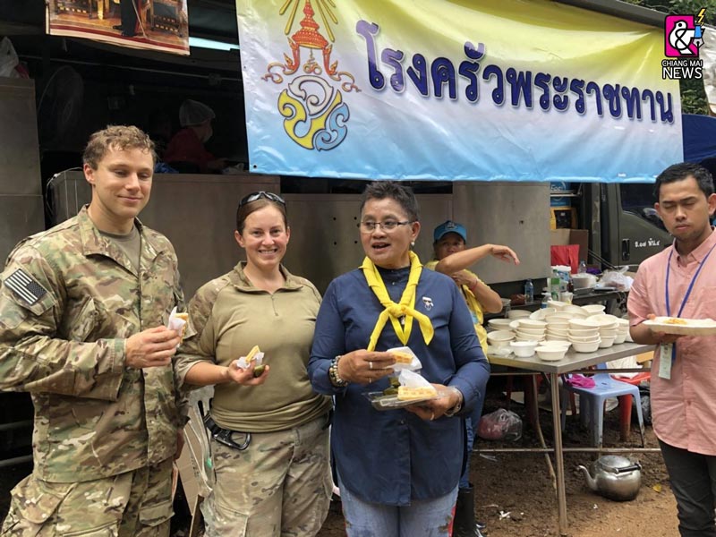 ทหารกินข้าวต้มมัด ทหารกินข้าวต้มมัด