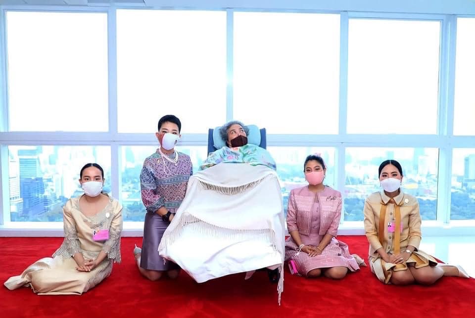 เจ้าฟ้าสิริวัณณวรีฯ เฝ้า พระองค์เจ้าโสมสวลี เจ้าฟ้าสิริวัณณวรีฯ เฝ้า พระองค์เจ้าโสมสวลี