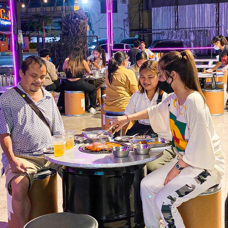 ร้านปิ้งย่างดูแลคนตาบอด ร้านปิ้งย่างดูแลคนตาบอด