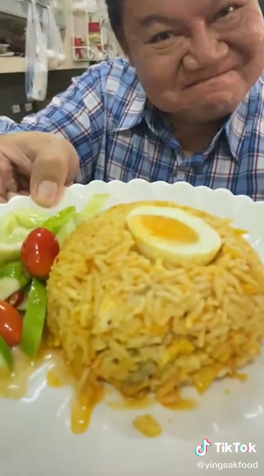 อ.ยิ่งศักดิ์ อ.ยิ่งศักดิ์