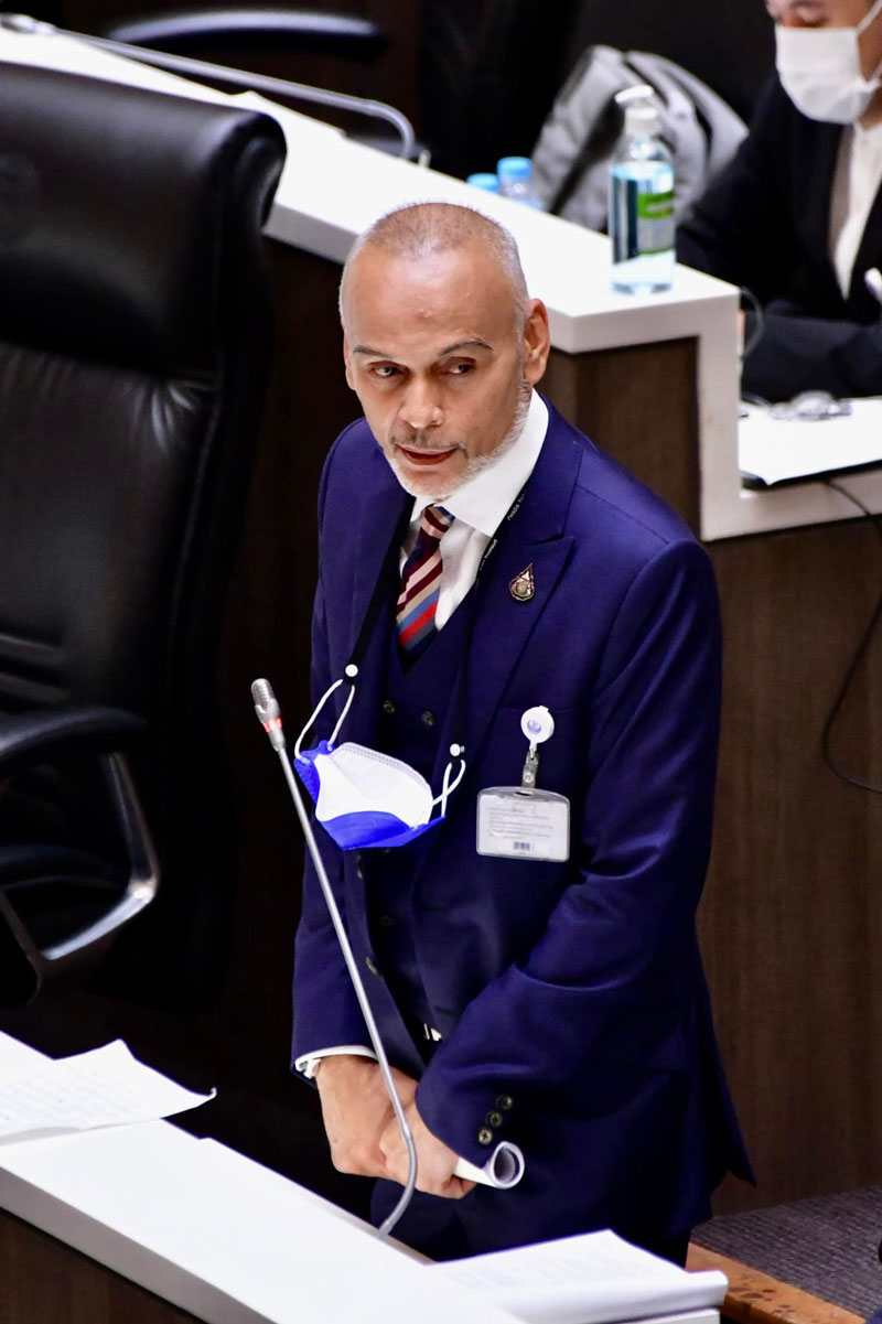 ส.ส. ทะเลาะกัน ส.ส. ทะเลาะกัน