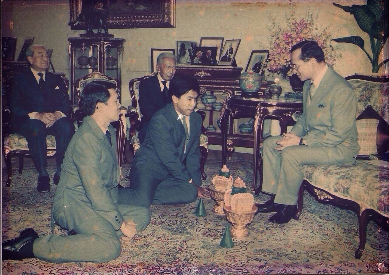 ในหลวง รัชกาลที่ 9 ในหลวง รัชกาลที่ 9