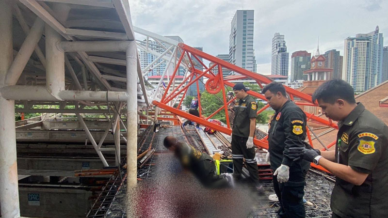 เครนล้มทับคนงาน เครนล้มทับคนงาน