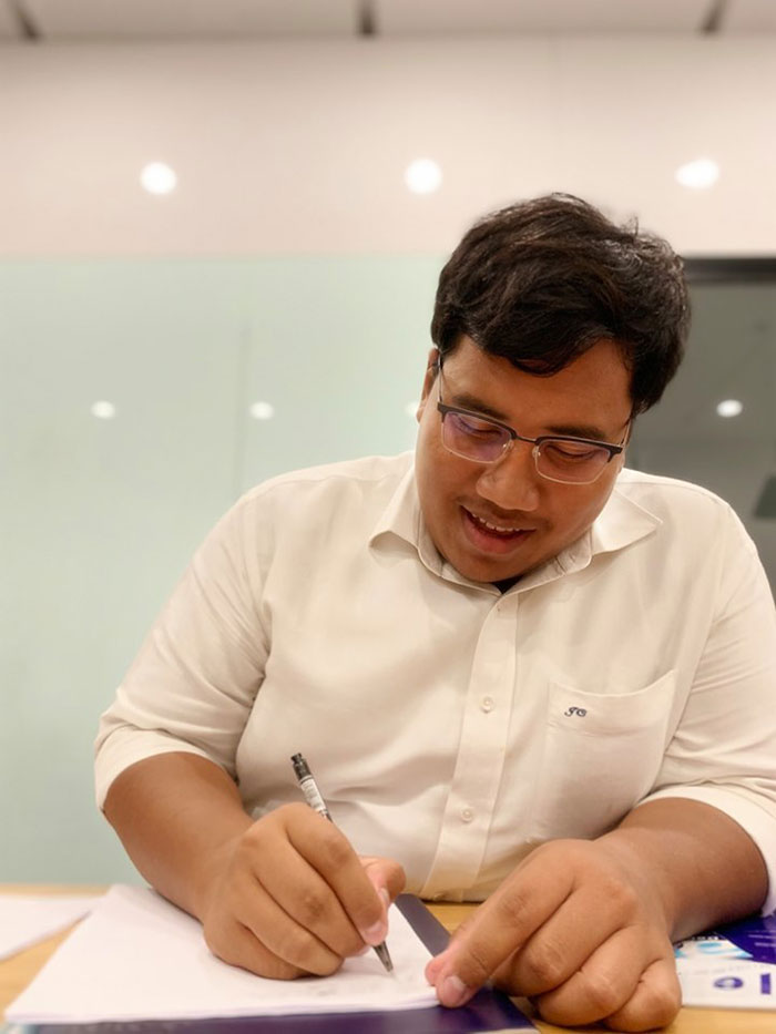 จ่านิว สิรวิชญ์ จ่านิว สิรวิชญ์