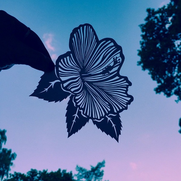 ศิลปะตัดกระดาษ แกะสลักซะเลอเลิศ แล้วเล่นสีกับท้องฟ้าอย่างเจิดเลย ศิลปะตัดกระดาษ แกะสลักซะเลอเลิศ แล้วเล่นสีกับท้องฟ้าอย่างเจิดเลย