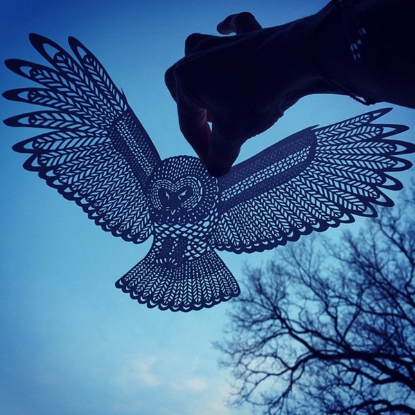 ศิลปะตัดกระดาษ แกะสลักซะเลอเลิศ แล้วเล่นสีกับท้องฟ้าอย่างเจิดเลย ศิลปะตัดกระดาษ แกะสลักซะเลอเลิศ แล้วเล่นสีกับท้องฟ้าอย่างเจิดเลย