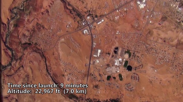 นักศึกษาผูกกล้อง GoPro กับลูกโป่งลอยขึ้นฟ้า ตื่นตาวิวโลกจากอวกาศ นักศึกษาผูกกล้อง GoPro กับลูกโป่งลอยขึ้นฟ้า ตื่นตาวิวโลกจากอวกาศ