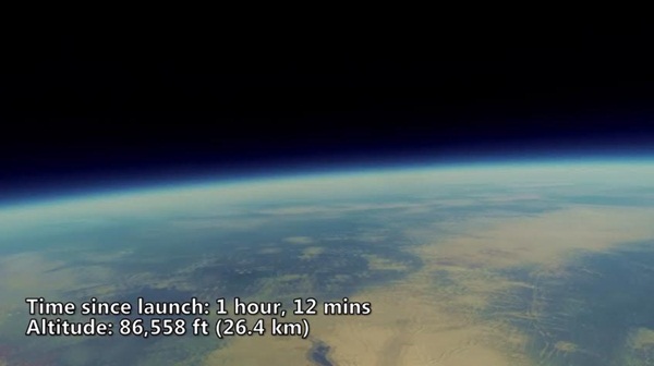 นักศึกษาผูกกล้อง GoPro กับลูกโป่งลอยขึ้นฟ้า ตื่นตาวิวโลกจากอวกาศ นักศึกษาผูกกล้อง GoPro กับลูกโป่งลอยขึ้นฟ้า ตื่นตาวิวโลกจากอวกาศ