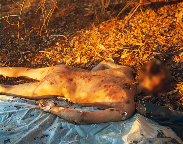 ฟาร์มศพ สถานที่สุดสยองที่ศพถูกทิ้งให้เน่าเปื่อยเพื่อ ฟาร์มศพ สถานที่สุดสยองที่ศพถูกทิ้งให้เน่าเปื่อยเพื่อ