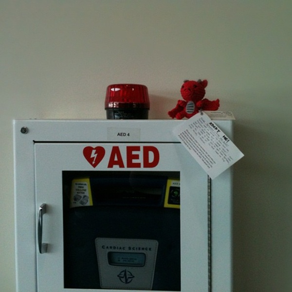 สาวถักโครเชต์ซูเปอร์ฮีโร่โซคิวท์ แจกฟรีทั่วเมืองซานดิเอโก สาวถักโครเชต์ซูเปอร์ฮีโร่โซคิวท์ แจกฟรีทั่วเมืองซานดิเอโก