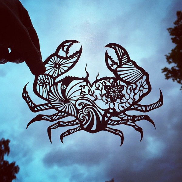 ศิลปะตัดกระดาษ แกะสลักซะเลอเลิศ แล้วเล่นสีกับท้องฟ้าอย่างเจิดเลย ศิลปะตัดกระดาษ แกะสลักซะเลอเลิศ แล้วเล่นสีกับท้องฟ้าอย่างเจิดเลย