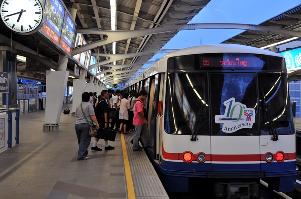 BTS หนุน Car Free Day 2015 ให้คนใช้จักรยานขึ้นฟรี 20 กันยายน 2558 BTS หนุน Car Free Day 2015 ให้คนใช้จักรยานขึ้นฟรี 20 กันยายน 2558