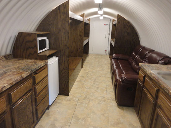 ไฮโซ! หลุมหลบภัย 1.8 ล้านบาท เครื่องอำนวยความสะดวกเพียบ