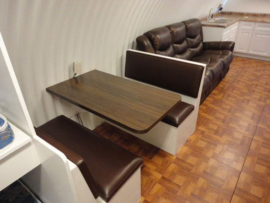 ไฮโซ! หลุมหลบภัย 1.8 ล้านบาท เครื่องอำนวยความสะดวกเพียบ