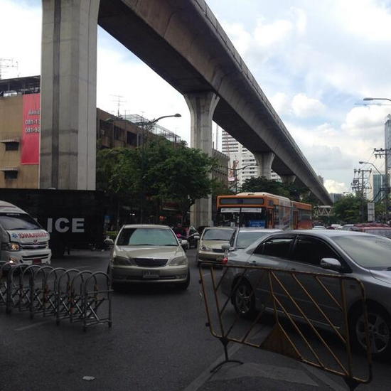 ตำรวจจ่อจัดการม็อบอนุสาวรีย์ชัย เตือน ไม่เกี่ยวข้องอย่าเข้าพื้นที่ ตำรวจจ่อจัดการม็อบอนุสาวรีย์ชัย เตือน ไม่เกี่ยวข้องอย่าเข้าพื้นที่