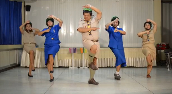 คลิปครูเต้น Crayon Pop คลิปครูเต้นเพลงเกาหลี คลิปครูเต้น Crayon Pop คลิปครูเต้นเพลงเกาหลี