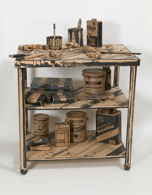 สตูดิโอวาดภาพทำจากกระดาษแข็งทั้งหลัง สตูดิโอวาดภาพทำจากกระดาษแข็งทั้งหลัง