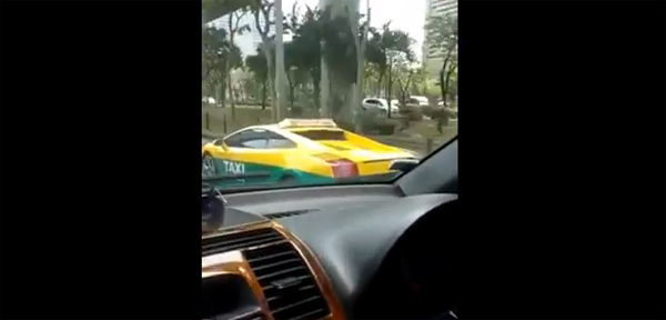 แท็กซี่แลมโบกินี่ แท็กซี่แลมโบกินี่