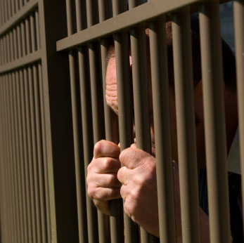 ศาลลดโทษอดีตตำรวจค้ายาบ้า เหลือคุกตลอดชีวิต