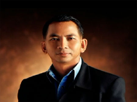 ผอ.ทีนิวส์ จี้ ผบ.ตร. แจง หลังถูกตำรวจขู่ ลั่นไม่กลัว