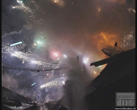 โกดังประทัด บึ้ม! จ.สงขลา เผาวอด 6 คูหา