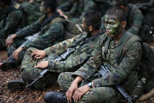 นักรบรีคอน ที่สุดของความแกร่ง