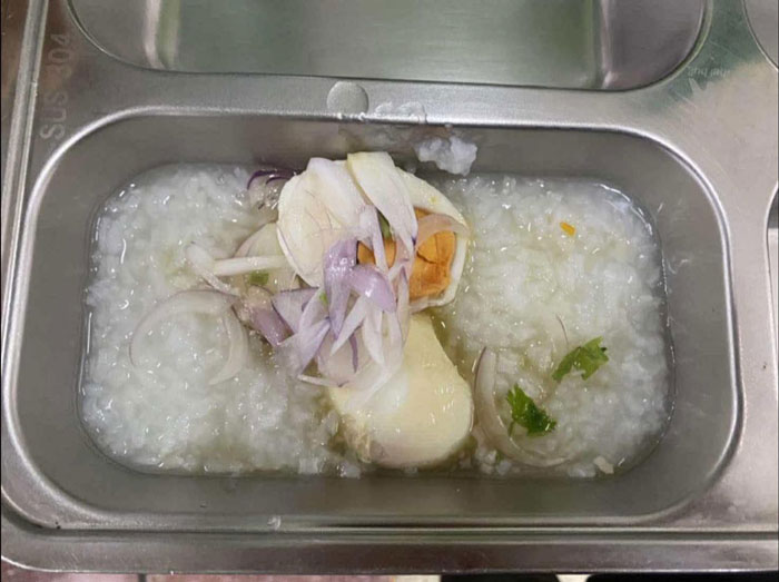 อาหารกลางวันนักเรียน อาหารกลางวันนักเรียน