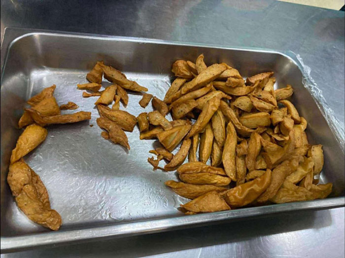 อาหารกลางวันนักเรียน อาหารกลางวันนักเรียน