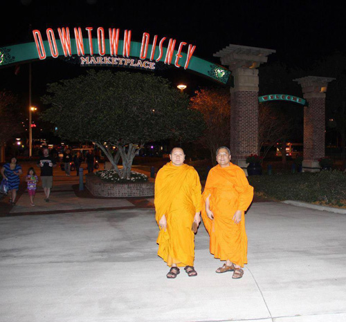 พระเที่ยวอเมริกา พระเที่ยวอเมริกา