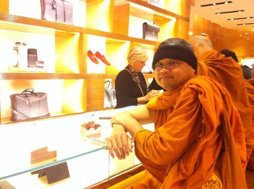 พระเที่ยวอเมริกา พระเที่ยวอเมริกา