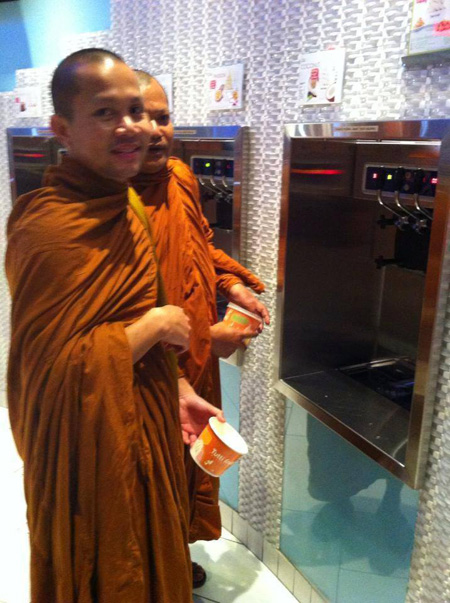 พระเที่ยวอเมริกา พระเที่ยวอเมริกา