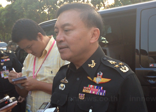 นิพัทธ์ ทองเล็ก นิพัทธ์ ทองเล็ก