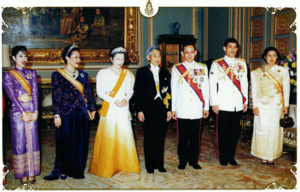 ในหลวง รัชกาลที่ 9 ในหลวง รัชกาลที่ 9