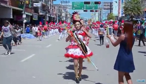 คลิปดรัมเมเยอร์โรงเรียนชะอวดวิทยาคาร พลิ้วสุด ๆ คลิปดรัมเมเยอร์โรงเรียนชะอวดวิทยาคาร พลิ้วสุด ๆ