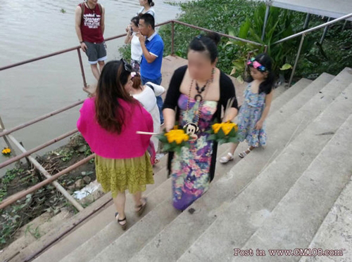 ดราม่านักท่องเที่ยวจีนลอยกระทงนอกเทศกาล ดราม่านักท่องเที่ยวจีนลอยกระทงนอกเทศกาล