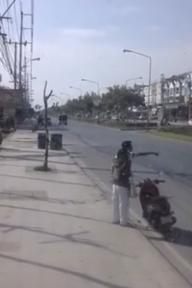 โซเชียลชื่นชมหนุ่มใจหล่อ เข้าช่วยผู้หญิงถูกแฟนทำร้าย โซเชียลชื่นชมหนุ่มใจหล่อ เข้าช่วยผู้หญิงถูกแฟนทำร้าย