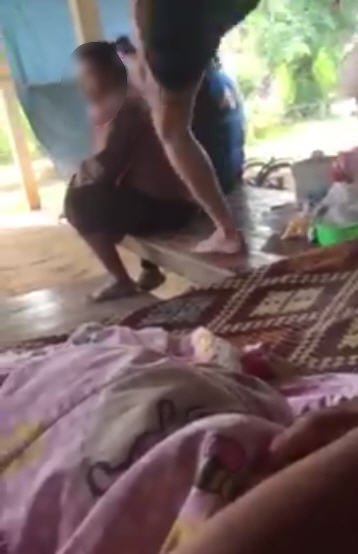 ลูกกระโดดถีบเมียใหม่พ่อ ลูกกระโดดถีบเมียใหม่พ่อ