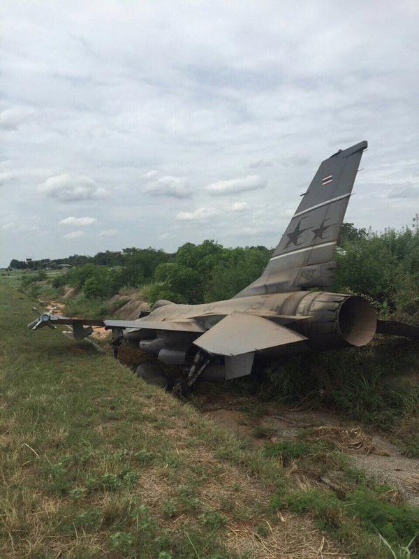 เครื่องบิน F16 เครื่องบิน F16