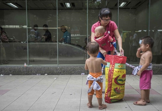 แจกลูกฟรี แจกลูกฟรี