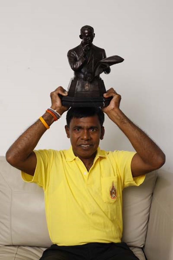 ถนนเรารักในหลวง We Love The King Road ถนนเรารักในหลวง We Love The King Road